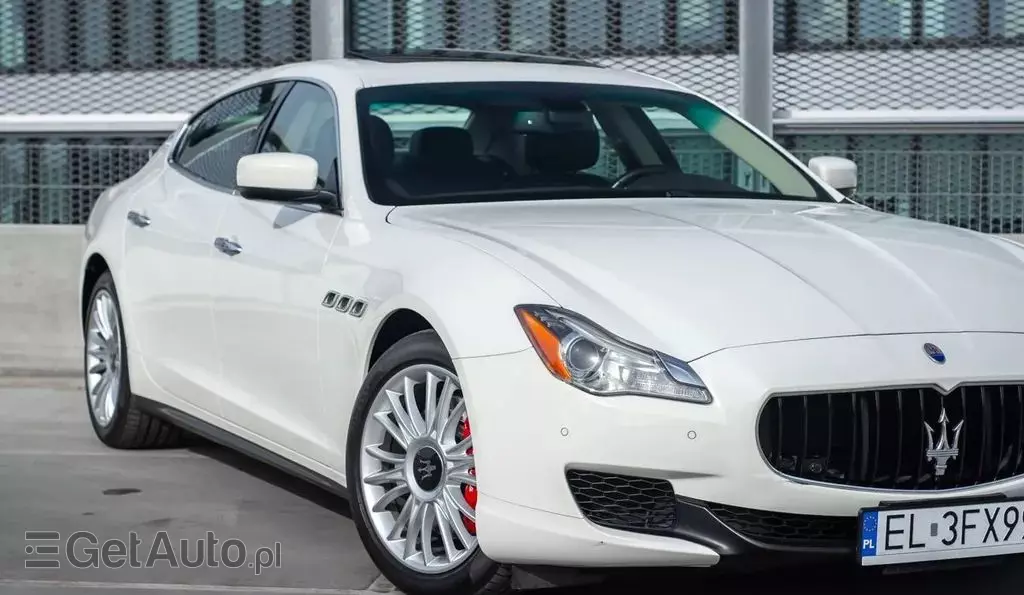 MASERATI Quattroporte 