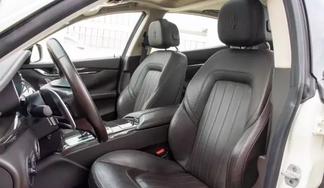 MASERATI Quattroporte 