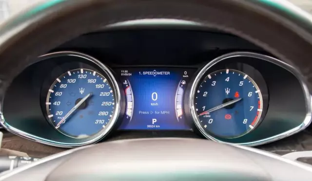 MASERATI Quattroporte 