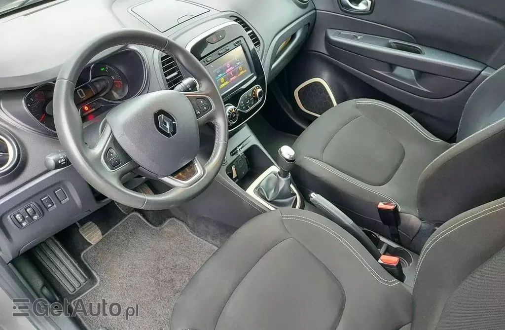 RENAULT Captur 