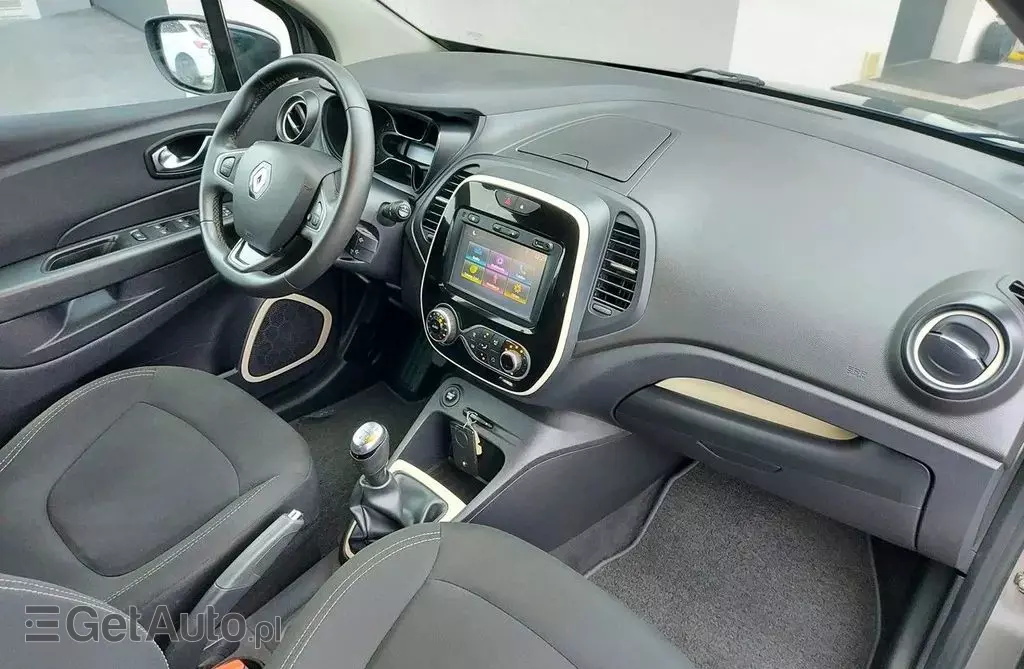 RENAULT Captur 
