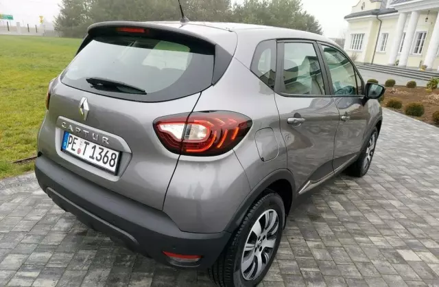 RENAULT Captur 