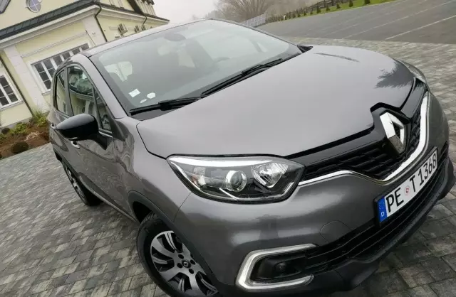 RENAULT Captur 