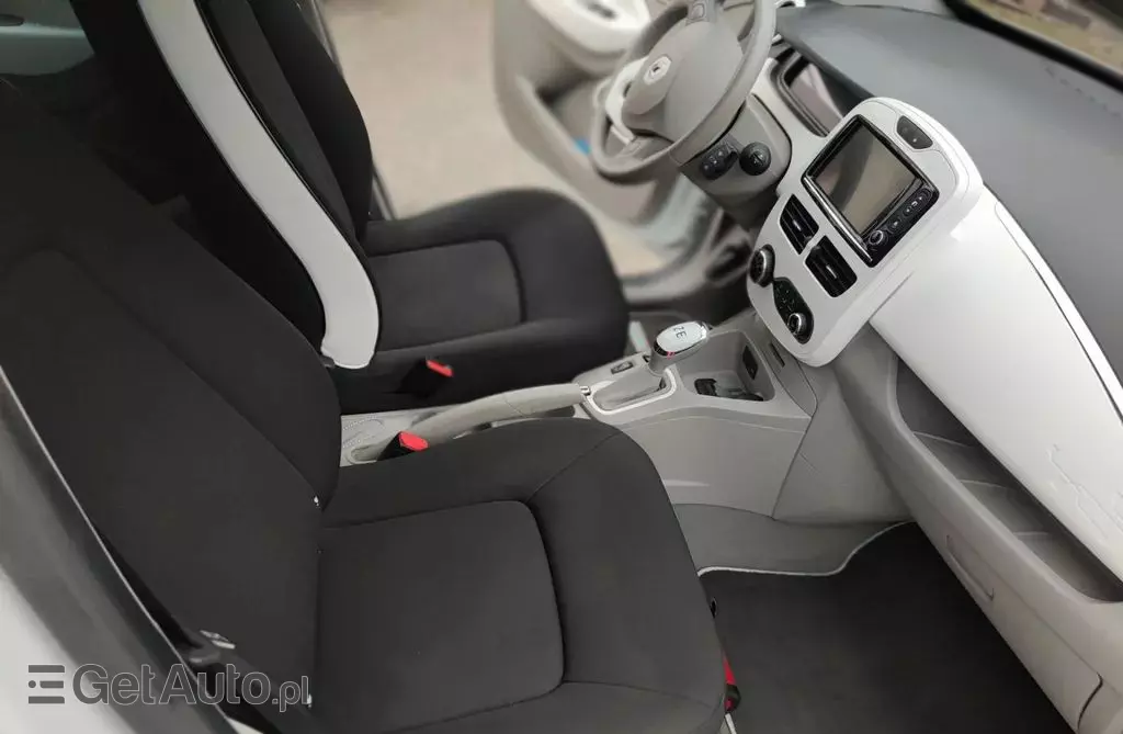 RENAULT Zoe 