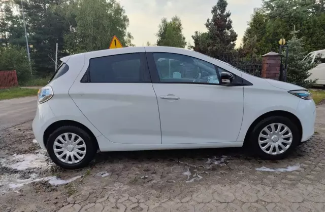 RENAULT Zoe 