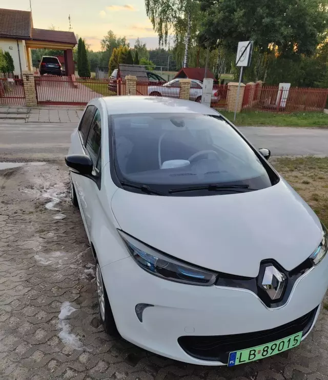 RENAULT Zoe 