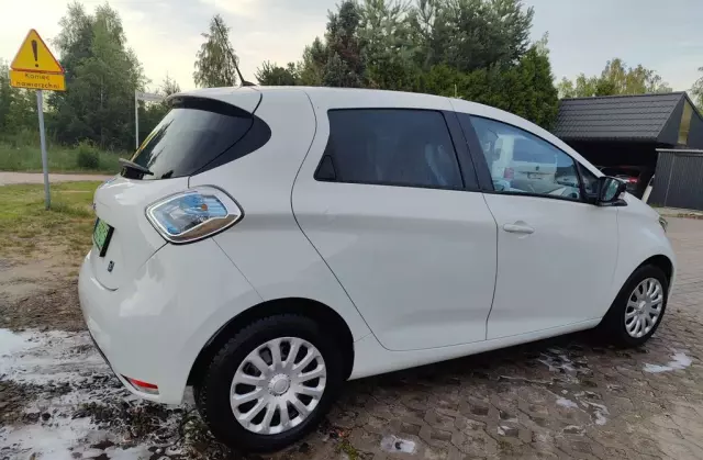 RENAULT Zoe 