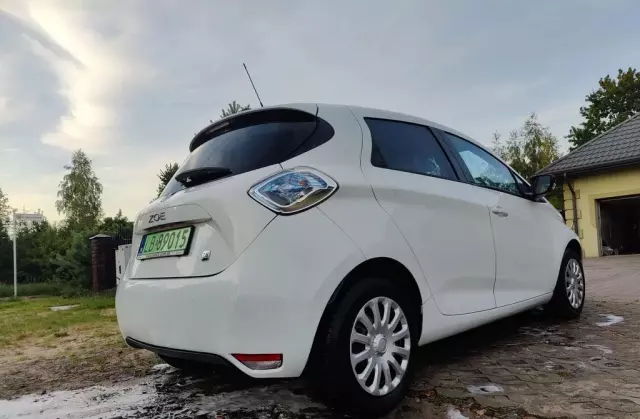 RENAULT Zoe 