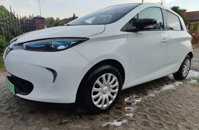 RENAULT Zoe 