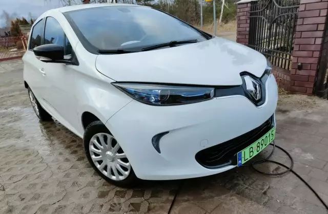 RENAULT Zoe 