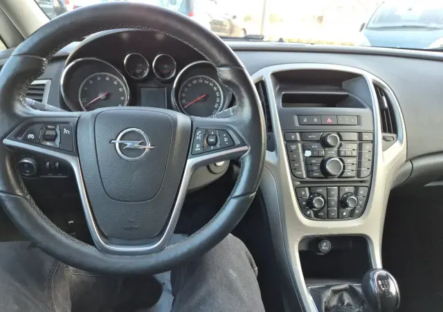 OPEL Astra 1.4 Turbo