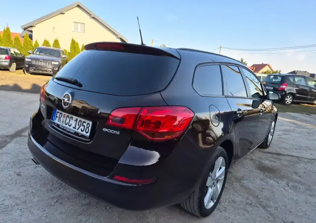OPEL Astra 1.4 Turbo