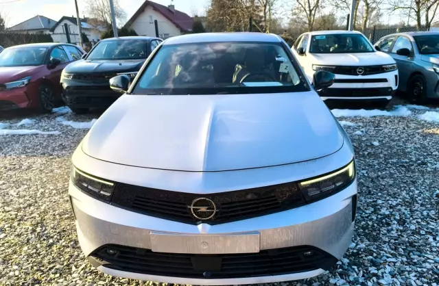 OPEL Astra 1.2 Turbo (110 KM)