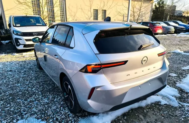 OPEL Astra 1.2 Turbo (110 KM)
