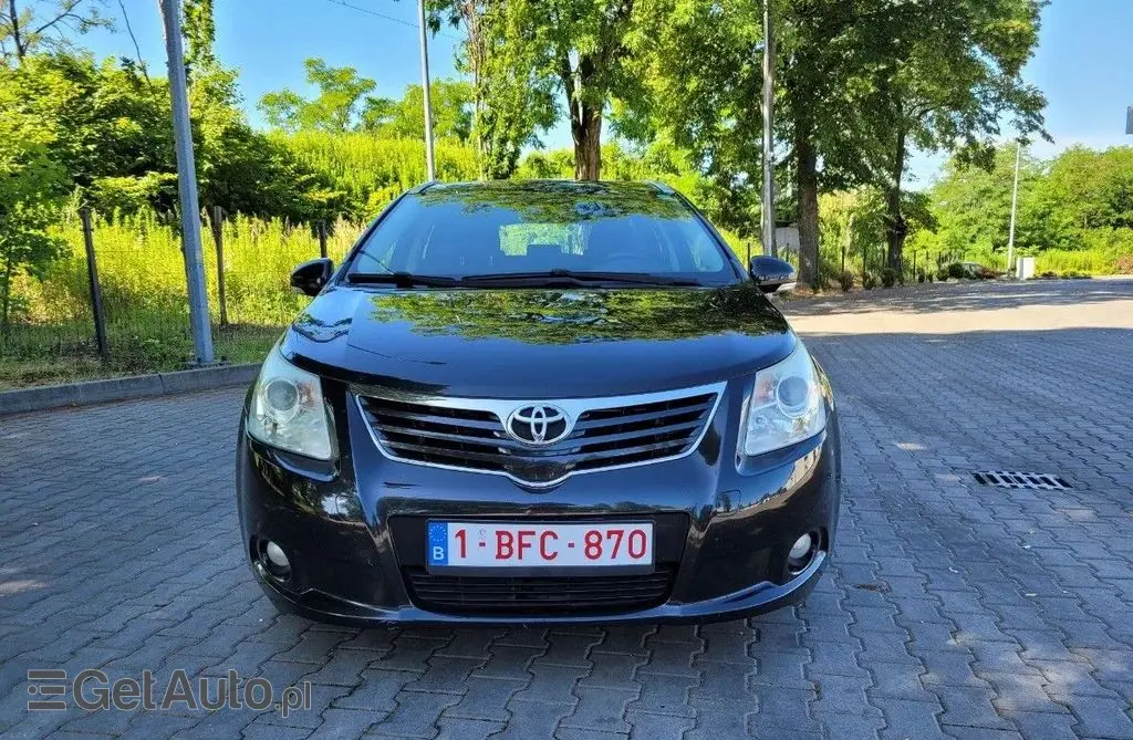 TOYOTA Avensis 