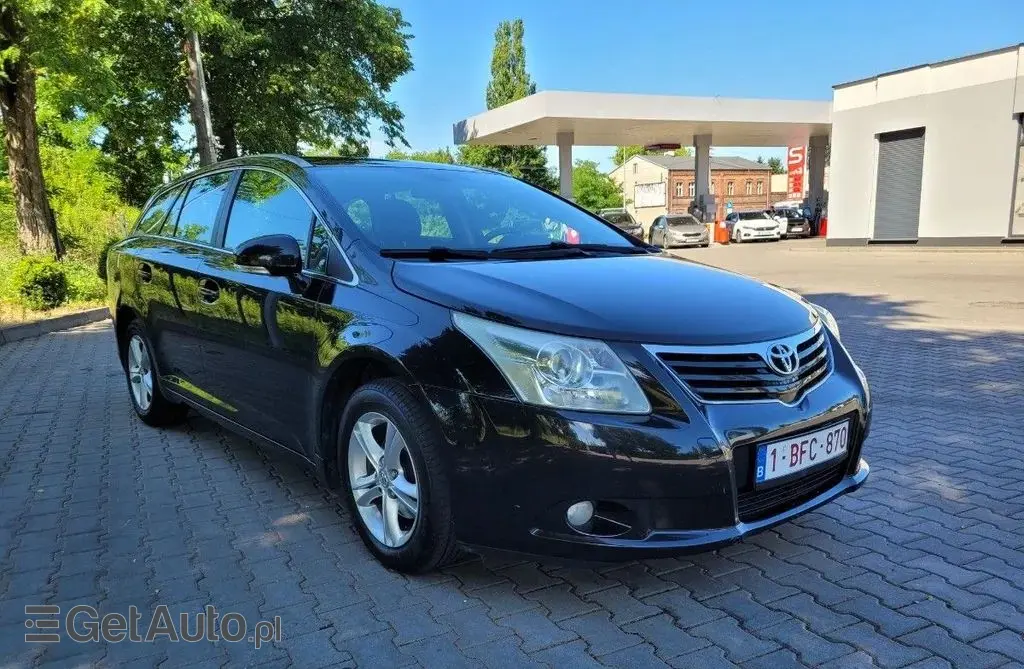 TOYOTA Avensis 