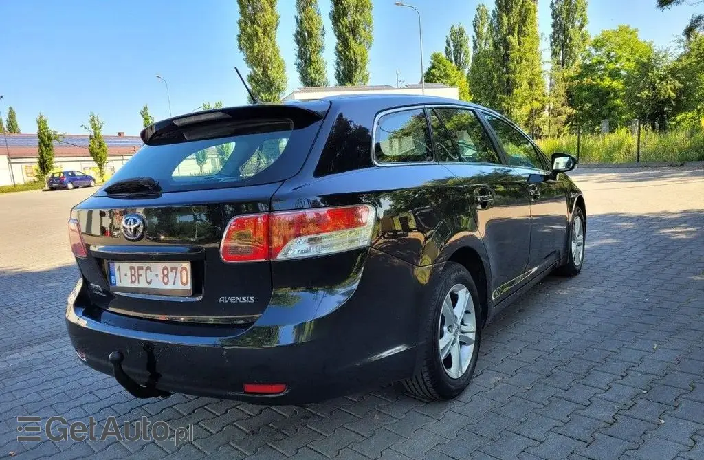 TOYOTA Avensis 