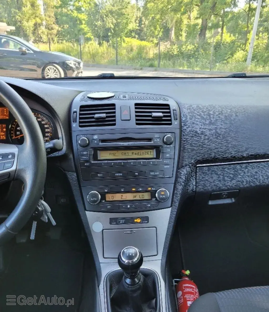 TOYOTA Avensis 