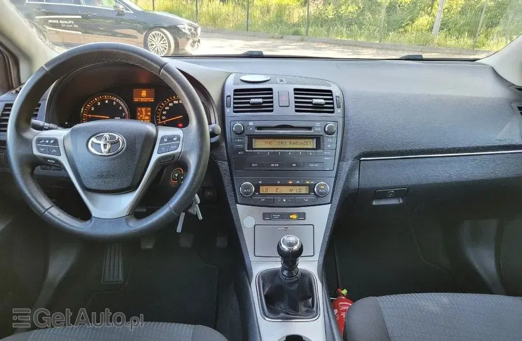 TOYOTA Avensis 