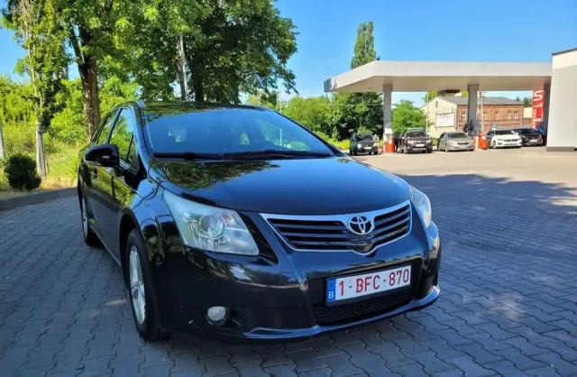 TOYOTA Avensis 