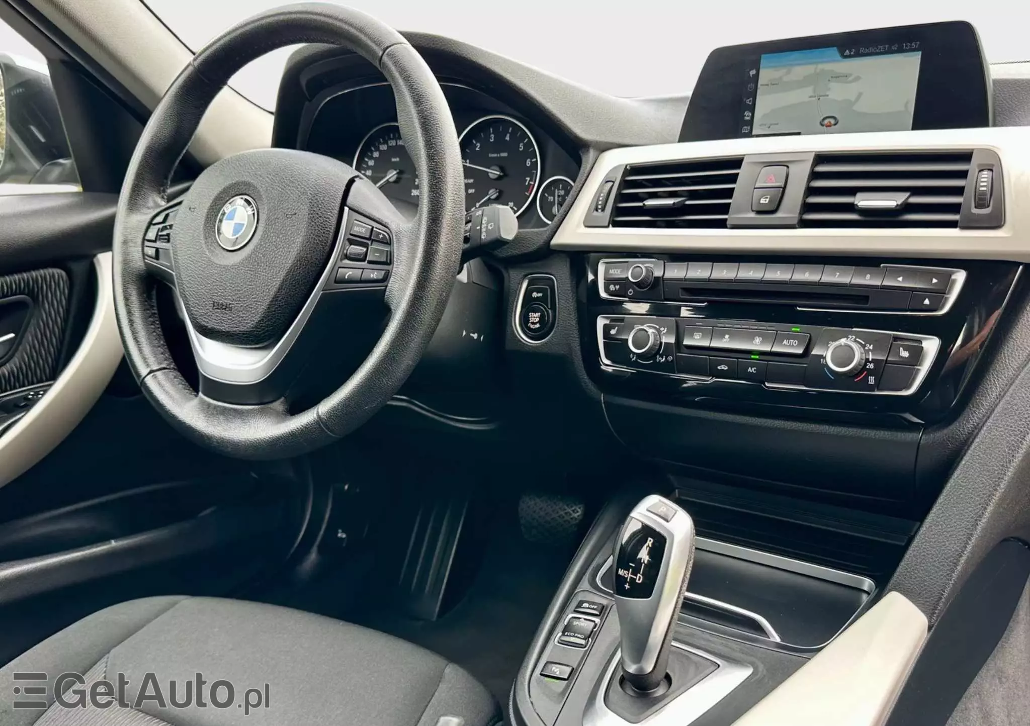 BMW Seria 3 318i Advantage