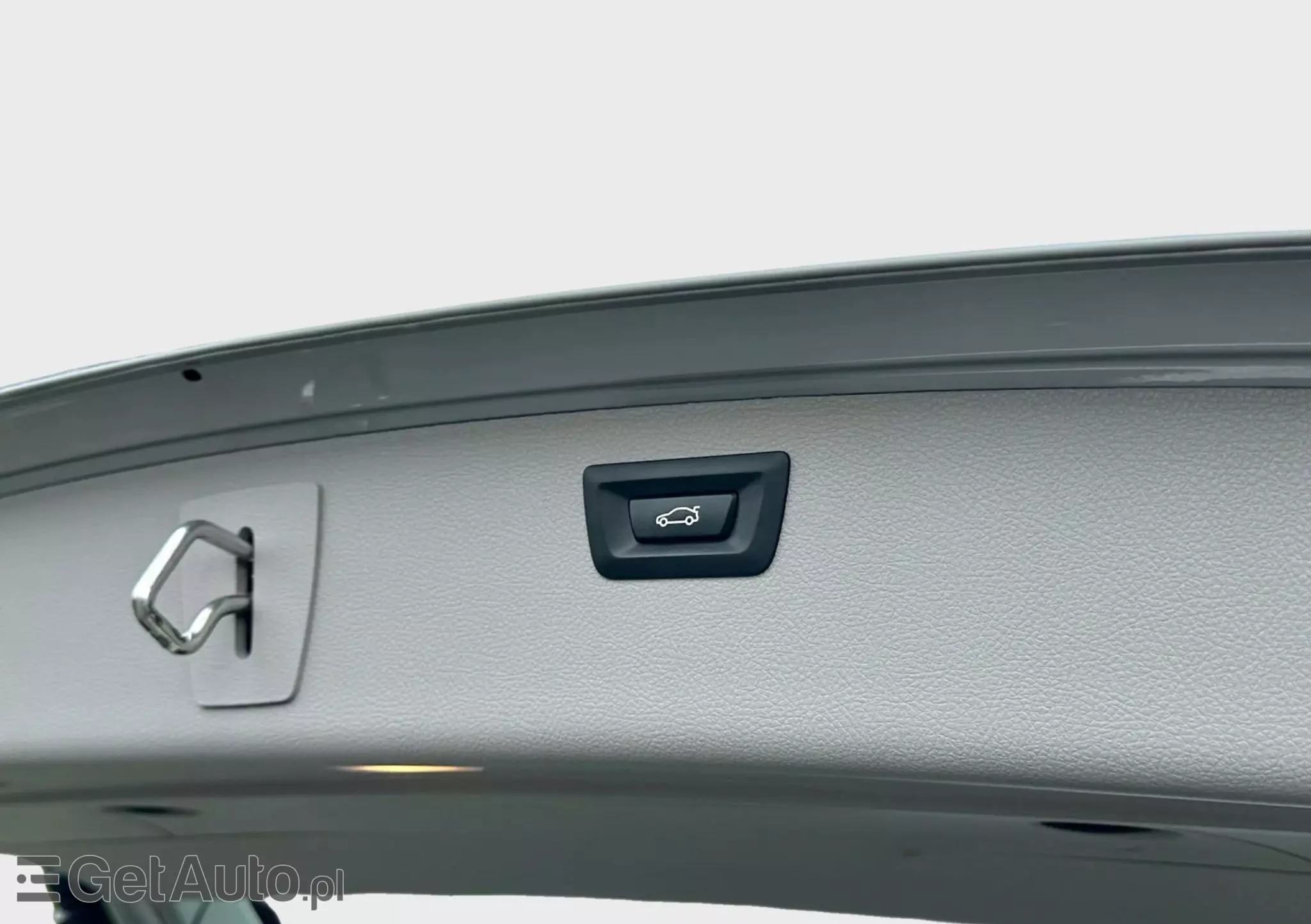 BMW Seria 3 318i Advantage