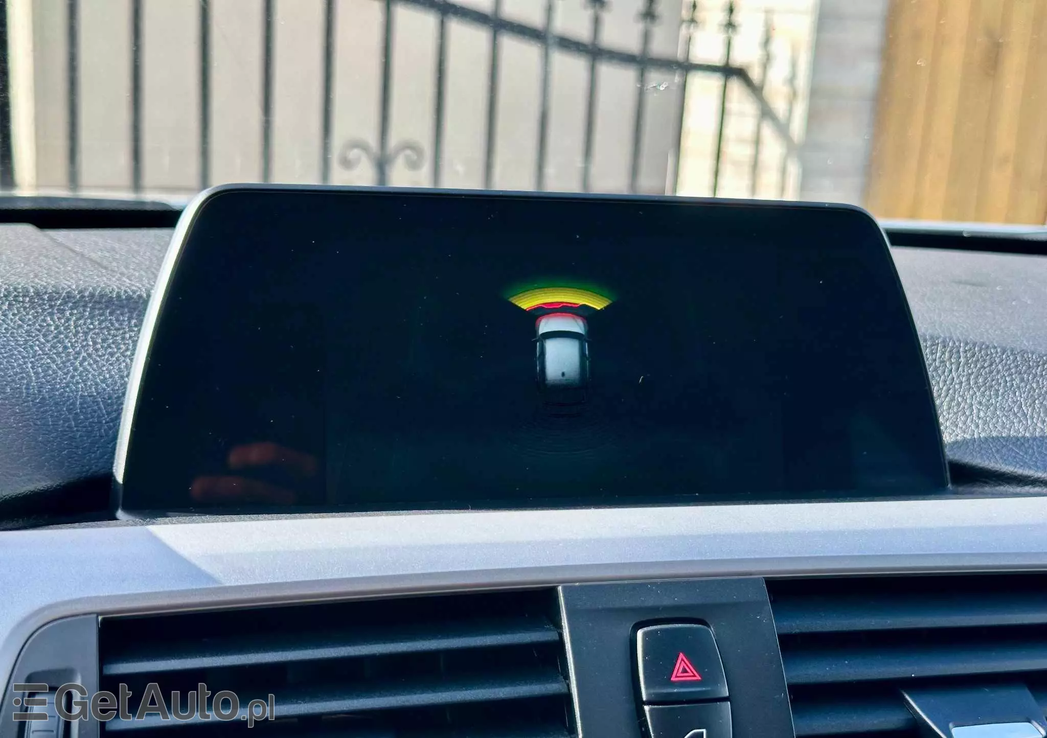 BMW Seria 3 318i Advantage