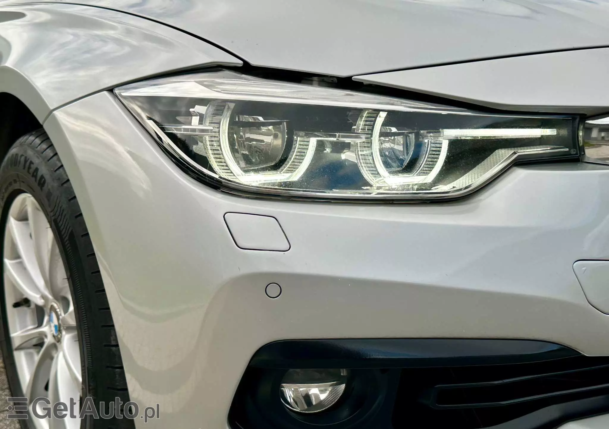 BMW Seria 3 318i Advantage
