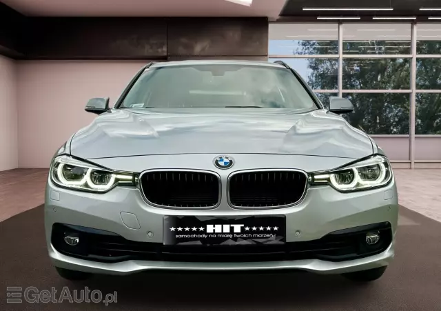 BMW Seria 3 318i Advantage