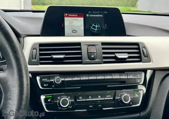 BMW Seria 3 318i Advantage