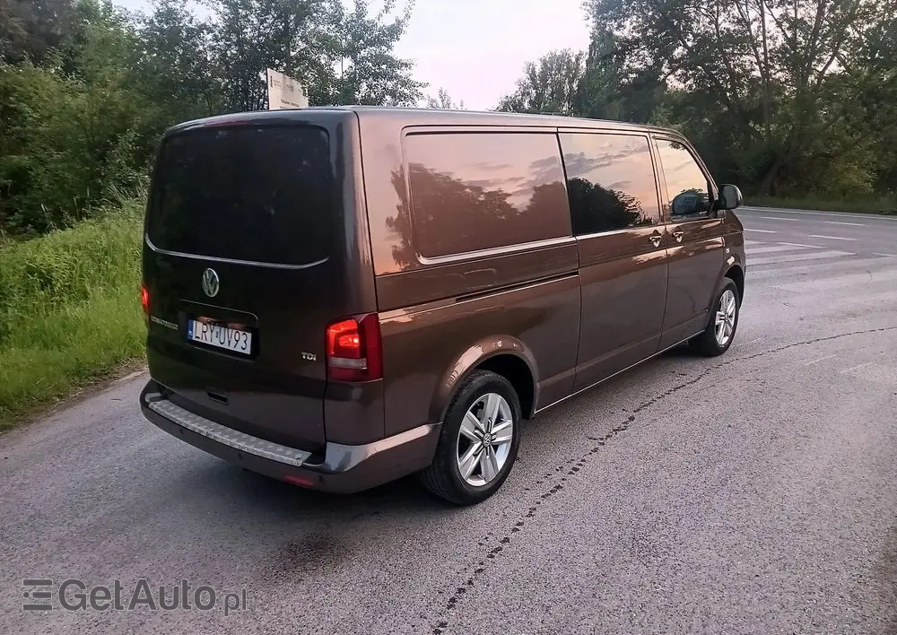 VOLKSWAGEN Transporter Caravelle Kurz Comfortline