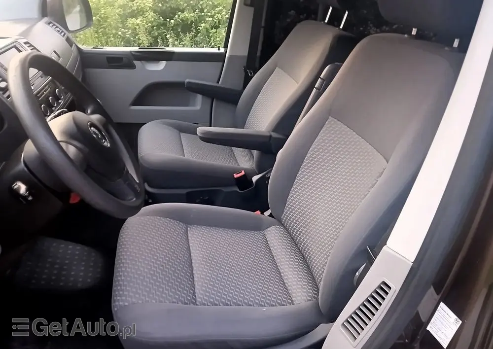 VOLKSWAGEN Transporter Caravelle Kurz Comfortline