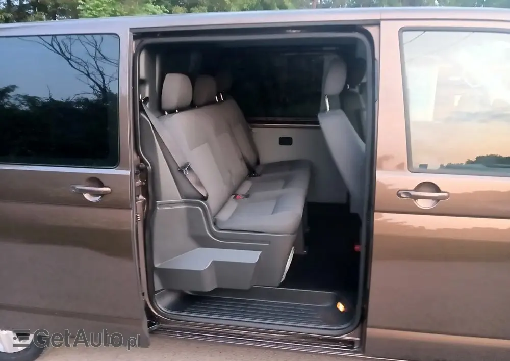 VOLKSWAGEN Transporter Caravelle Kurz Comfortline