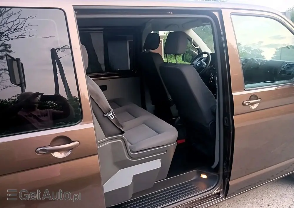 VOLKSWAGEN Transporter Caravelle Kurz Comfortline