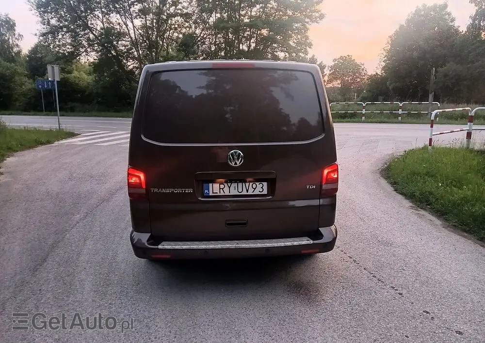 VOLKSWAGEN Transporter Caravelle Kurz Comfortline