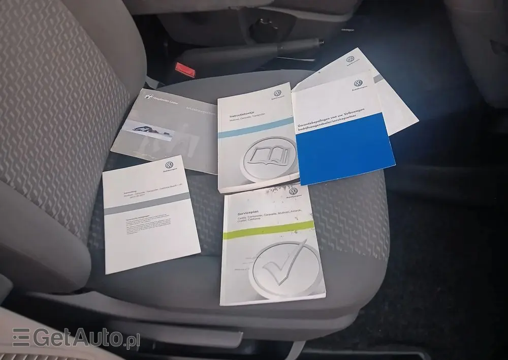 VOLKSWAGEN Transporter Caravelle Kurz Comfortline