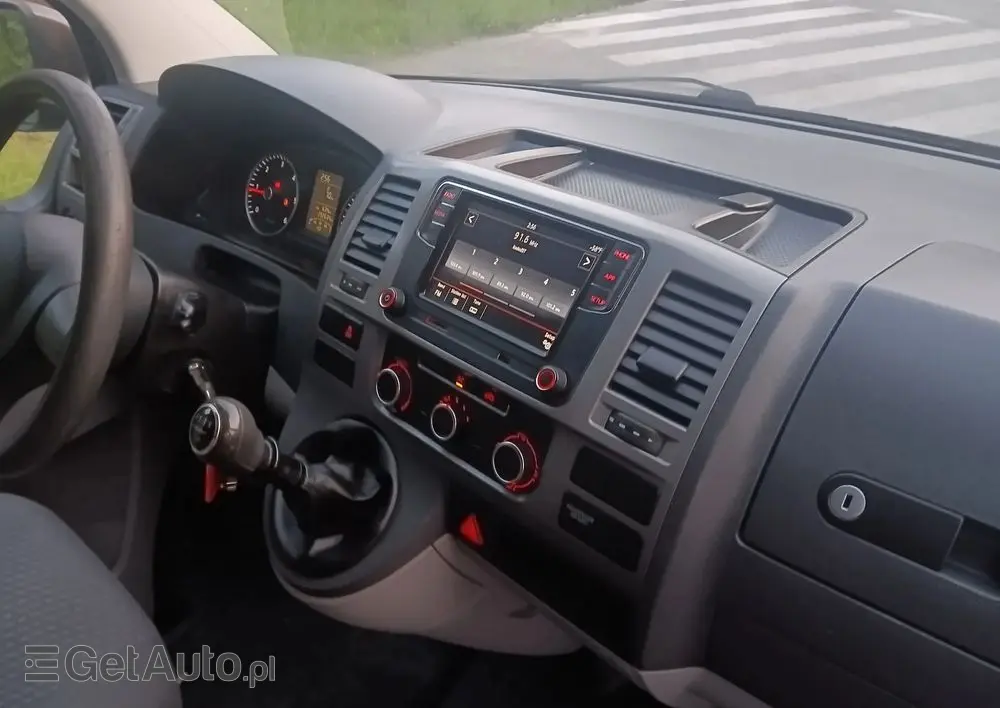 VOLKSWAGEN Transporter Caravelle Kurz Comfortline