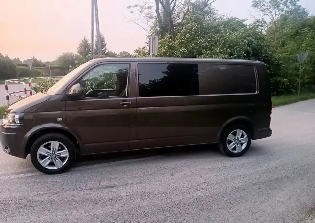 VOLKSWAGEN Transporter Caravelle Kurz Comfortline