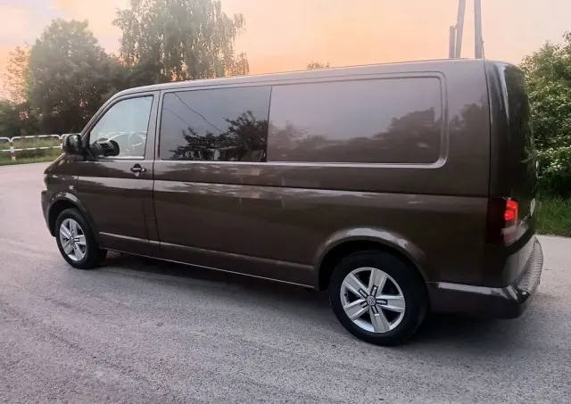 VOLKSWAGEN Transporter Caravelle Kurz Comfortline