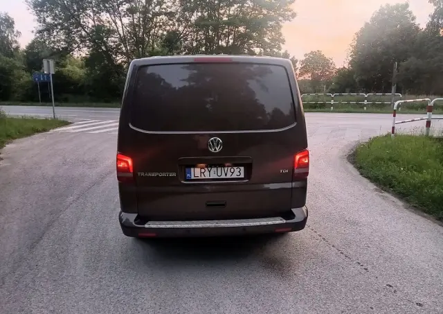 VOLKSWAGEN Transporter Caravelle Kurz Comfortline
