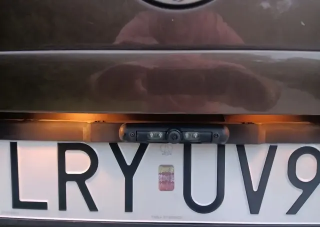 VOLKSWAGEN Transporter Caravelle Kurz Comfortline