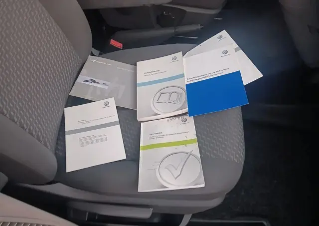 VOLKSWAGEN Transporter Caravelle Kurz Comfortline