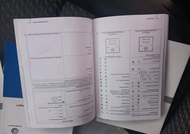 VOLKSWAGEN Transporter Caravelle Kurz Comfortline