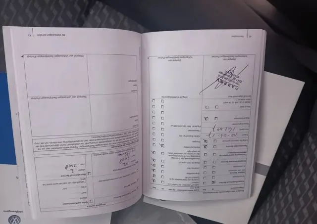 VOLKSWAGEN Transporter Caravelle Kurz Comfortline