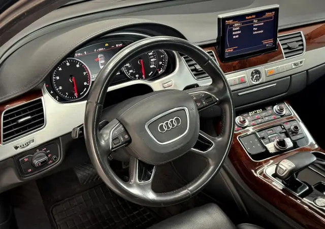 AUDI A8 3.0 TFSI Quattro