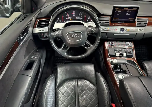 AUDI A8 3.0 TFSI Quattro