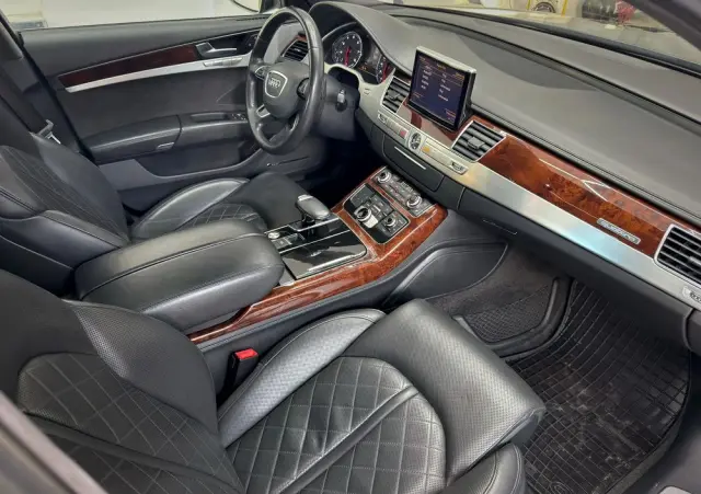 AUDI A8 3.0 TFSI Quattro