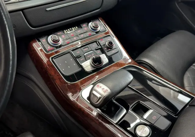 AUDI A8 3.0 TFSI Quattro