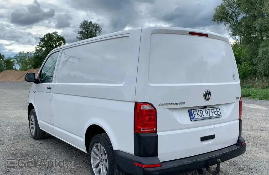 VOLKSWAGEN TRANSPORTER 