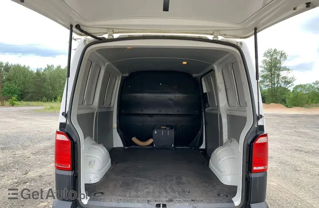 VOLKSWAGEN TRANSPORTER 